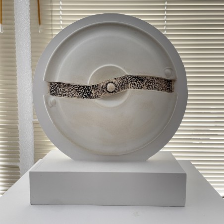 Escultura cerámica circular Conector giro izquierda Hidrógeno 6 de Ismael García Burillo de la serie Conectors